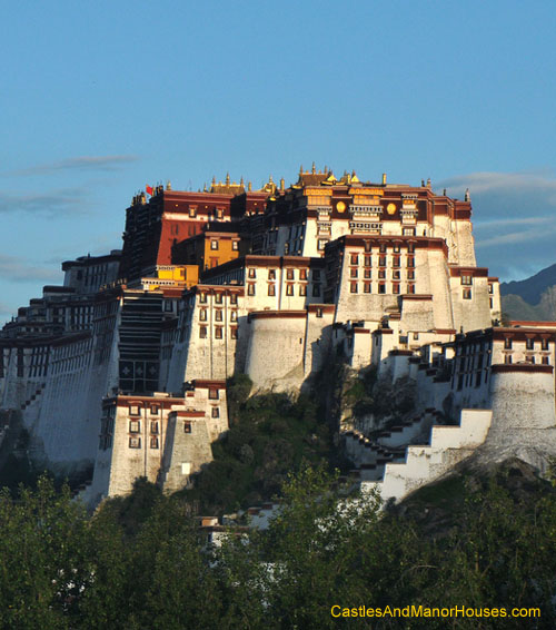 The Potala Palace, Lhasa, Tibet - www.castlesandmanorhouses.com
