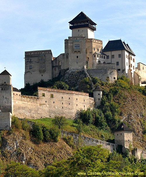 Trencín Castle, [Trenciansky hrad (Slovak) trencséni vá, (Hungarian)], Trencín, western Slovakia. - www.castlesandmanorhouses.com