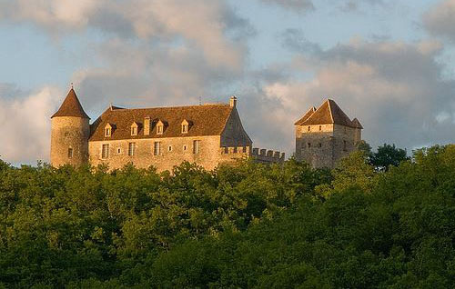 Medieval château fort for sale in the Quercy, France - For sale at 3,500,000 Euros. Ref 171153003