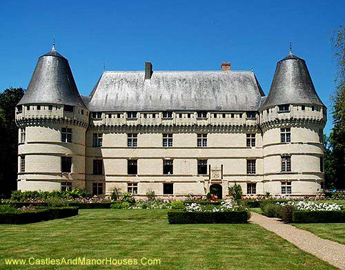 Château de l'Islette, Azay-le-Rideau, Indre-et-Loire, France - www.castlesandmanorhouses.com