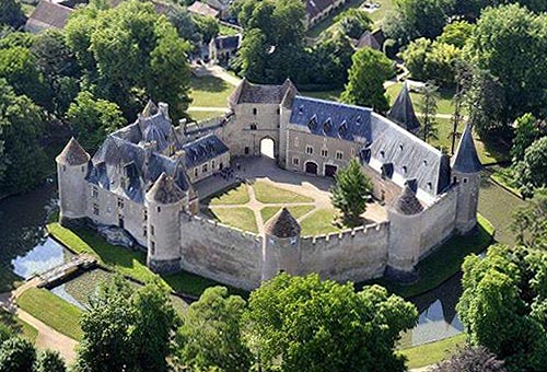 Photographs of Castles in France - French Châteaux and Castles