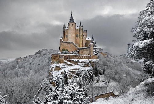 Alcazar Castle, Segovia, Spain - www.castlesandmanorhouses.com