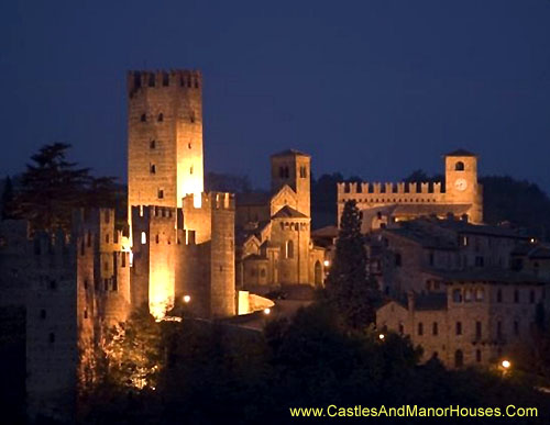 Castell’ Arquato, Piacenza, Emilia-Romagna, Italy - www.castlesandmanorhouses.com