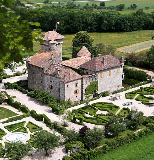 Chateau d'Avully, Brenthonne, Haute-Savoie, Rhône-Alpes, France. - www.castlesandmanorhouses.com