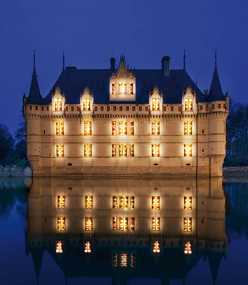 Château de Azay-le-Rideau, Azay-le-Rideau, Chinon, Indre-et-Loire, Centre, France - www.castlesandmanorhouses.com