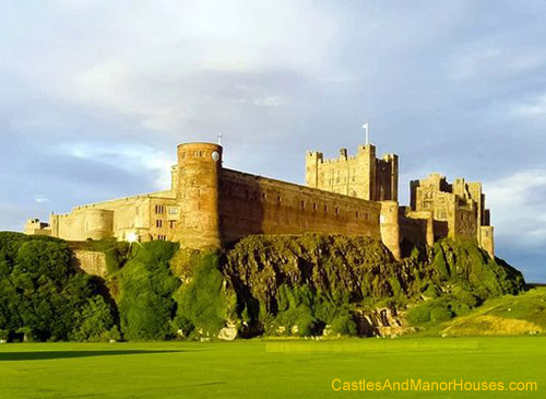 Bamburgh Castle, Bamburgh, Northumberland, England.  - www.castlesandmanorhouses.com