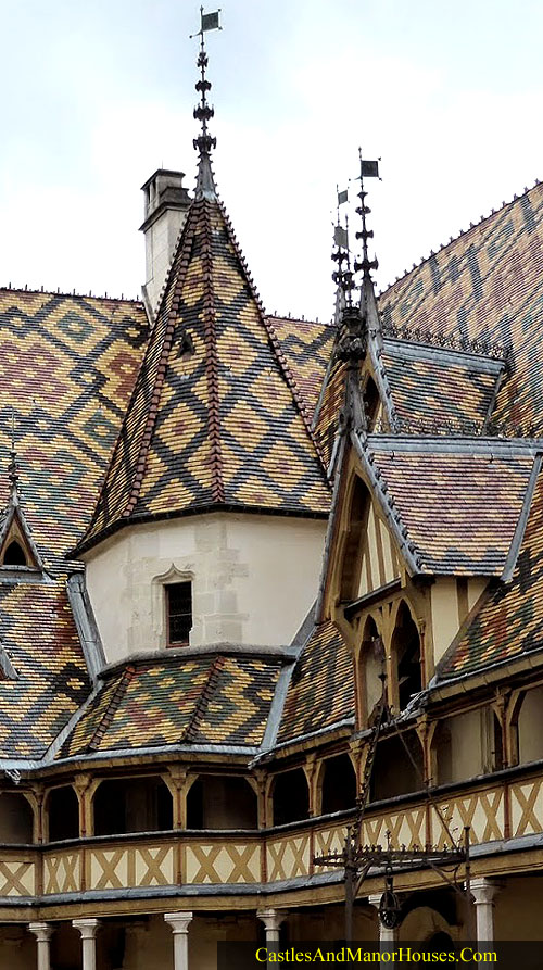 The Hospices de Beaune or Hôtel-Dieu de Beaune, Beaune, Burgundy, France. - www.castlesandmanorhouses.com