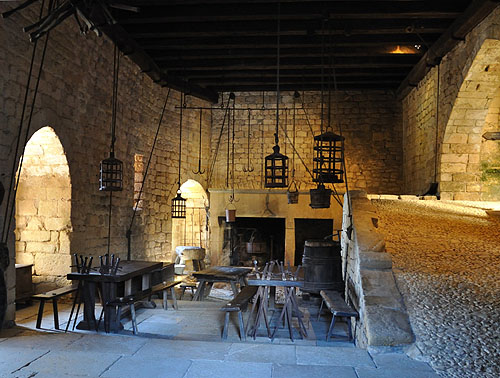 Château de Beynac, Beynac-et-Cazenac, Dordogne, France. - www.castlesandmanorhouses.com