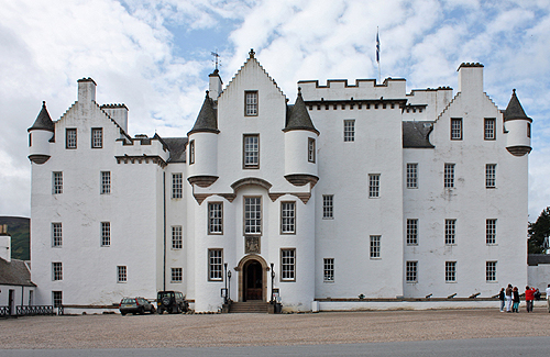 Blair Castle, Blair Atholl, Perthshire, Scotland - www.castlesandmanorhouses.com
