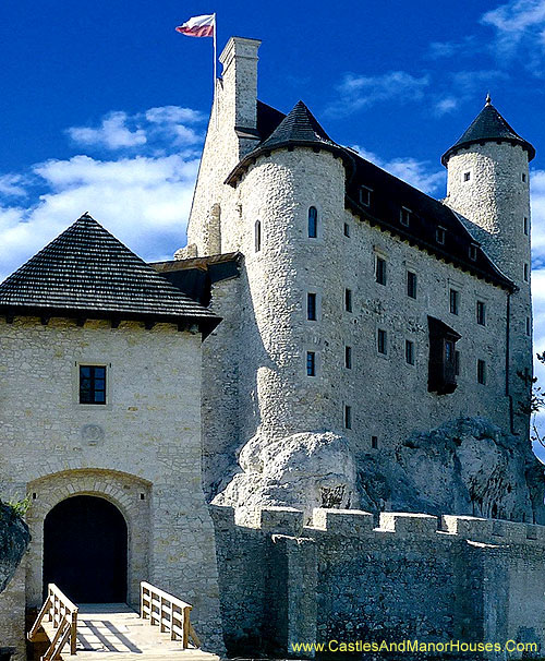 Bobolice Castle, Bobolice, Koszalin County, West Pomeranian Voivodeship, Poland - www.castlesandmanorhouses.com