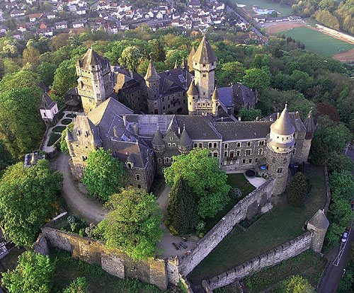Schloss Braunfels, Lahn-Dill-Kreis, Gießen, Hesse, Germany - www.castlesandmanorhouses.com