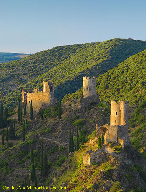 Châteaux de Lastours, Lastours, Aude, Languedoc, France - www.castlesandmanorhouses.com