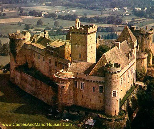 Château de Castelnau-Bretenoux, Prudhomat, Lot, Quercy, France - www.castlesandmanorhouses.com