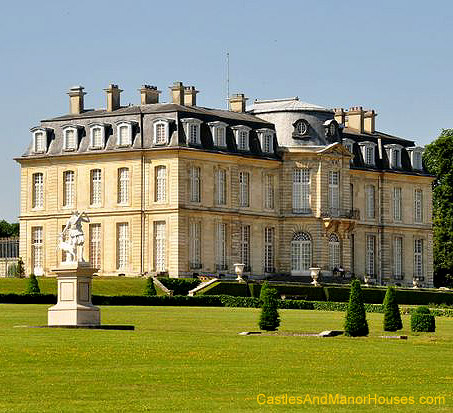 Château de Champs, Champs-sur-Marne, Seine-et-Marne, Île-de-France, France - www.castlesandmanorhouses.com