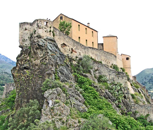 Citadelle de Corté, Corte en Haute-Corse, Corsica, France - www.castlesandmanorhouses.com