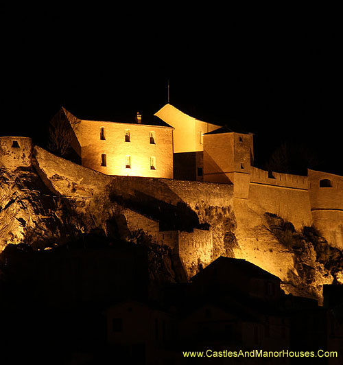 Citadelle de Corté, Corte en Haute-Corse, Corsica, France - www.castlesandmanorhouses.com