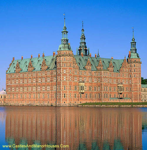 Frederiksborg Castle, Hillerød, Denmark - www.castlesandmanorhouses.com