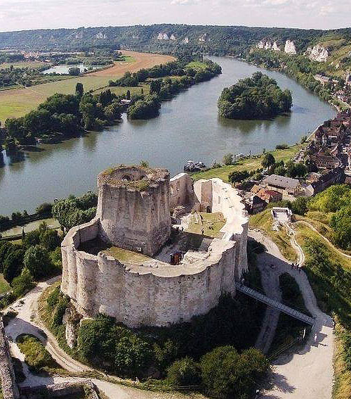 Château-Gaillard, above the commune of Les Andelys overlooking the River Seine, in the Eure département of historical Normandy, now Upper Normandy, France. - www.castlesandmanorhouses.com
