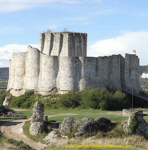 Château-Gaillard, above the commune of Les Andelys overlooking the River Seine, in the Eure département of historical Normandy, now Upper Normandy, France. - www.castlesandmanorhouses.com