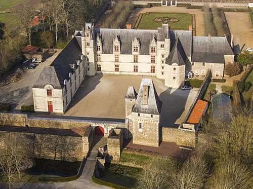 Château de Goulaine, Loire Valley, near Nantes, France. - www.castlesandmanorhouses.com