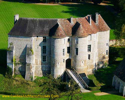 Château d'Harcourt, Harcourt, Eure, France - www.castlesandmanorhouses.com