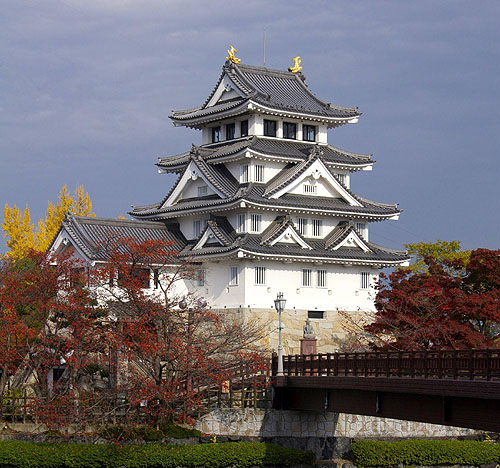 Matsumoto Castle, Japan - www.castlesandmanorhouses.com