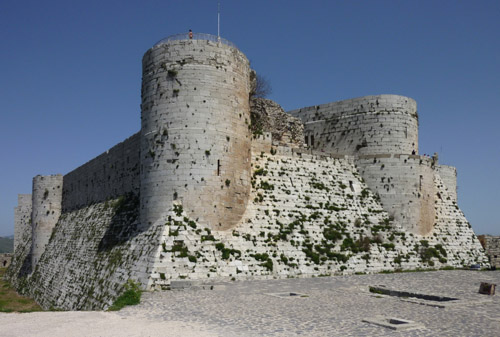 Krak des Chevaliers (or Crac des Chevaliers), Crusader Castle, Syria - www.castlesandmanorhouses.com