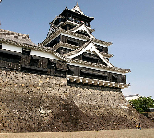 Kumamoto Castle, Chuo-ku, Kumamoto Prefecture, Japan  - www.castlesandmanorhouses.com