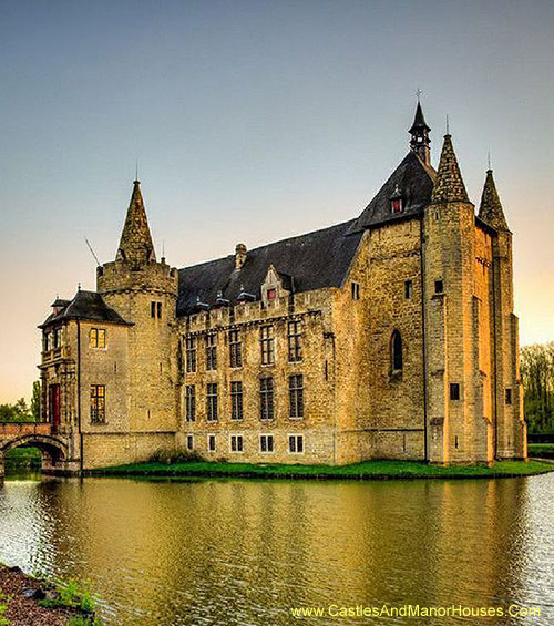 Laarne Castle, Laarne, East Flanders, Belgium - www.castlesandmanorhouses.com