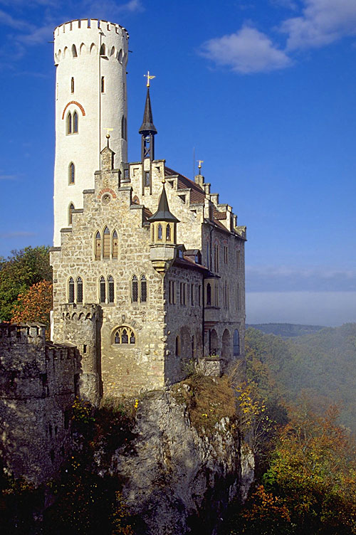 Schloss Lichtenstein (Lichtenstein Castle), near Honau, Swabian Alb, Baden-Württemberg, Germany. - www.castlesandmanorhouses.com