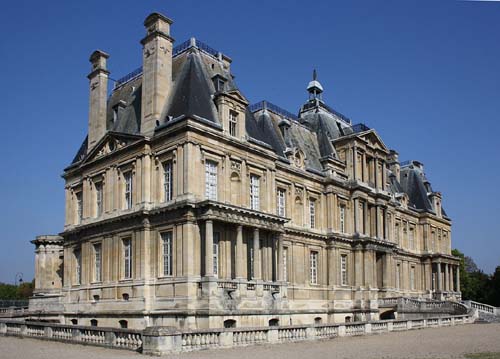 Château de Maisons (now Château de Maisons-Laffitte), Maisons-Laffitte, northwestern Paris, department of Yvelines, Île-de-France. - www.castlesandmanorhouses.com