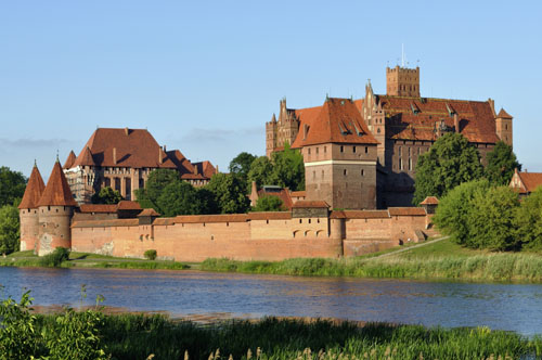 Castle of the Teutonic Order in Malbork, Marienburg (Mary's Castle), Poland - www.castlesandmanorhouses.com