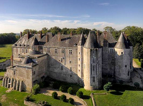 Château de Meung-sur-Loire, Meung-sur-Loire , Loiret, France. - www.castlesandmanorhouses.com