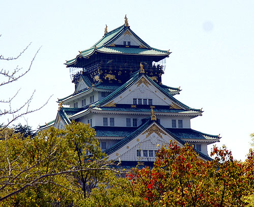 Osaka Castle, Chuo-ku, Osaka, Japan - www.castlesandmanorhouses.com