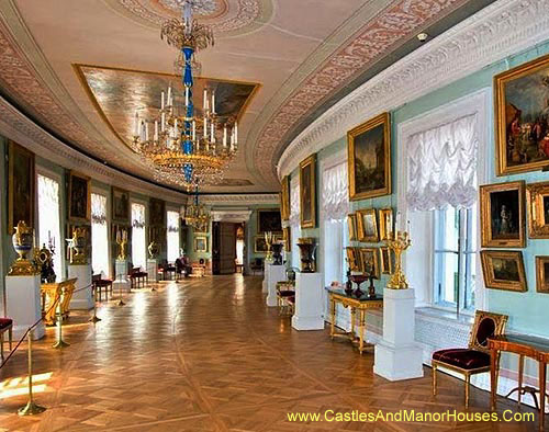 Gallery, Pavlovsk Palace, Pavlovsk, near Saint Petersburg, Russia - www.castlesandmanorhouses.com