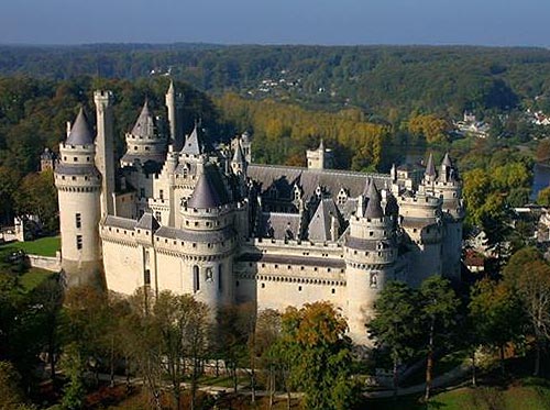 The Château de Pierrefonds, Pierrefonds, Oise département, Picardy, France. - www.castlesandmanorhouses.com