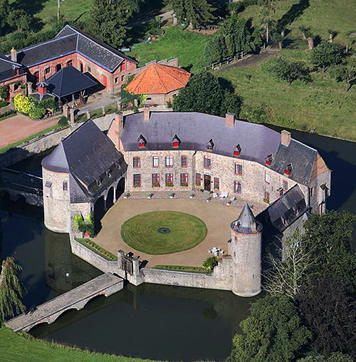 Château de Potelle (or Château de Potelles), Potelle, Nord, Nord-Pas-De-Calais, France - www.castlesandmanorhouses.com