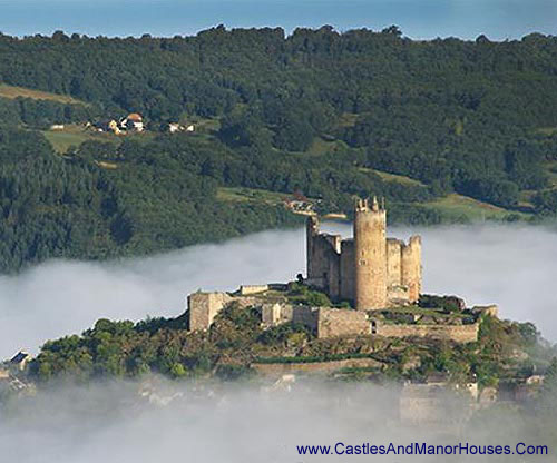 Château de Najac, Najac, Aveyron, France - www.castlesandmanorhouses.com