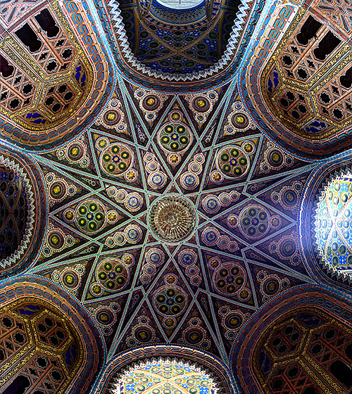 Castello di Sammezzano in Reggello, Tuscany - www.castlesandmanorhouses.com