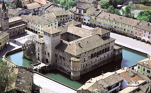 Rocca Sanvitale (Sanvitale Castle), Fontanellato, near Parma, Italy. - www.castlesandmanorhouses.com
