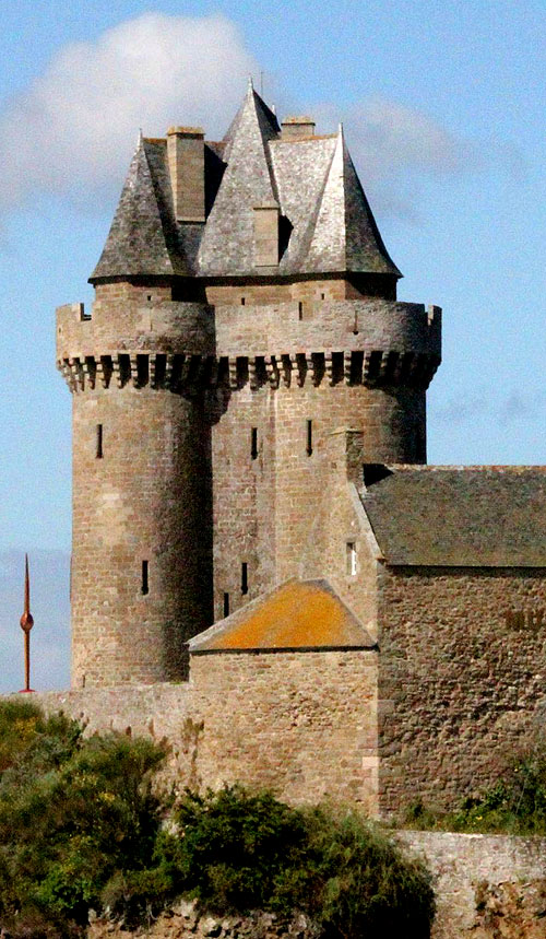 Solidor Tower, 35400 St-Malo, Brittany, France - www.castlesandmanorhouses.com