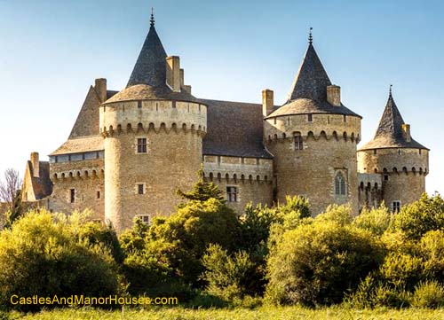 Château de Suscinio (or de Susinio), Sarzeau, Morbihan, Brittany, France - www.castlesandmanorhouses.com