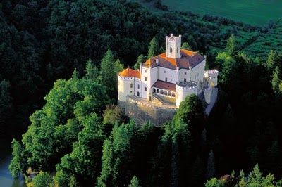 Trakošcan Castle, Varaždin County, Northern Croatia - www.castlesandmanorhouses.com