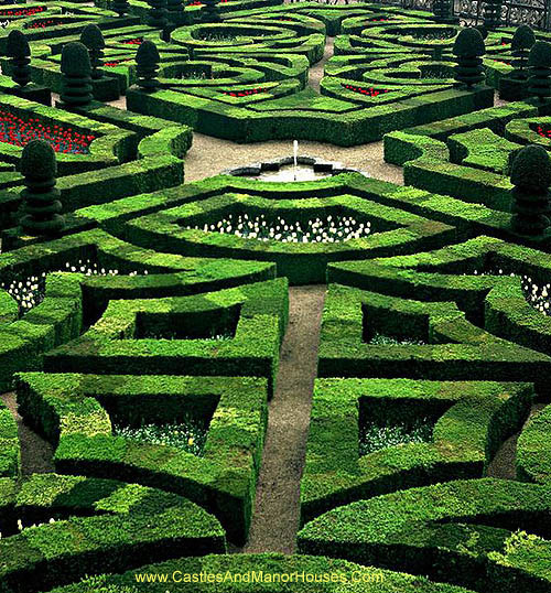 Parterre, The Château de Villandry, Villandry, Indre-et-Loire, France. - www.castlesandmanorhouses.com