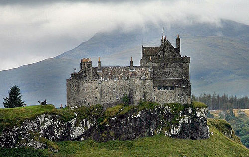 Duart Castle, Isle of Mull, Argyll and Bute, Scotland - www.castlesandmanorhouses.com
