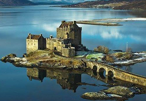Eilean Donan Castle, Eilean Donan Island, Scotland - www.castlesandmanorhouses.com